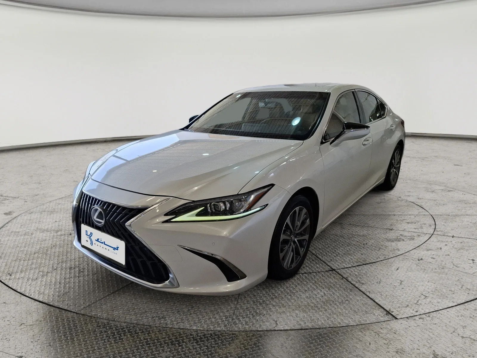 Lexus ES 300 H 2023