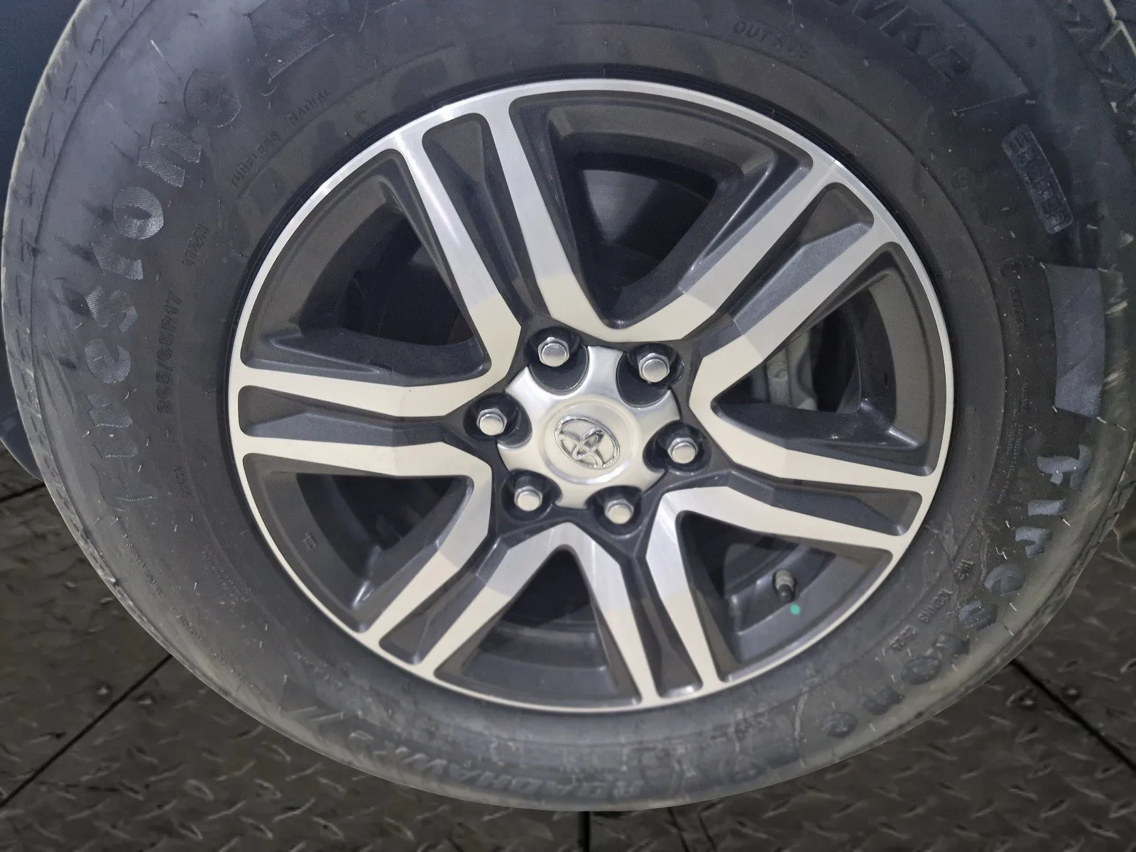 Toyota Fortuner VX 2021