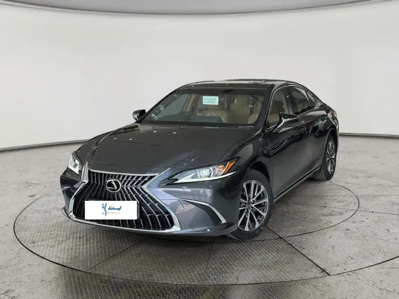 Lexus ES 2025