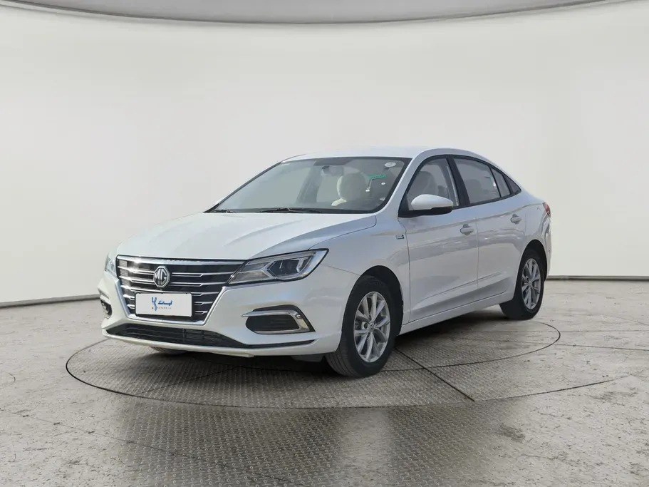 MG 5 STD 2025