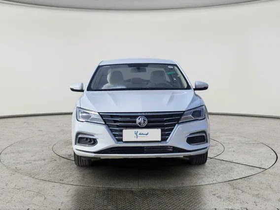 MG 5 STD 2025