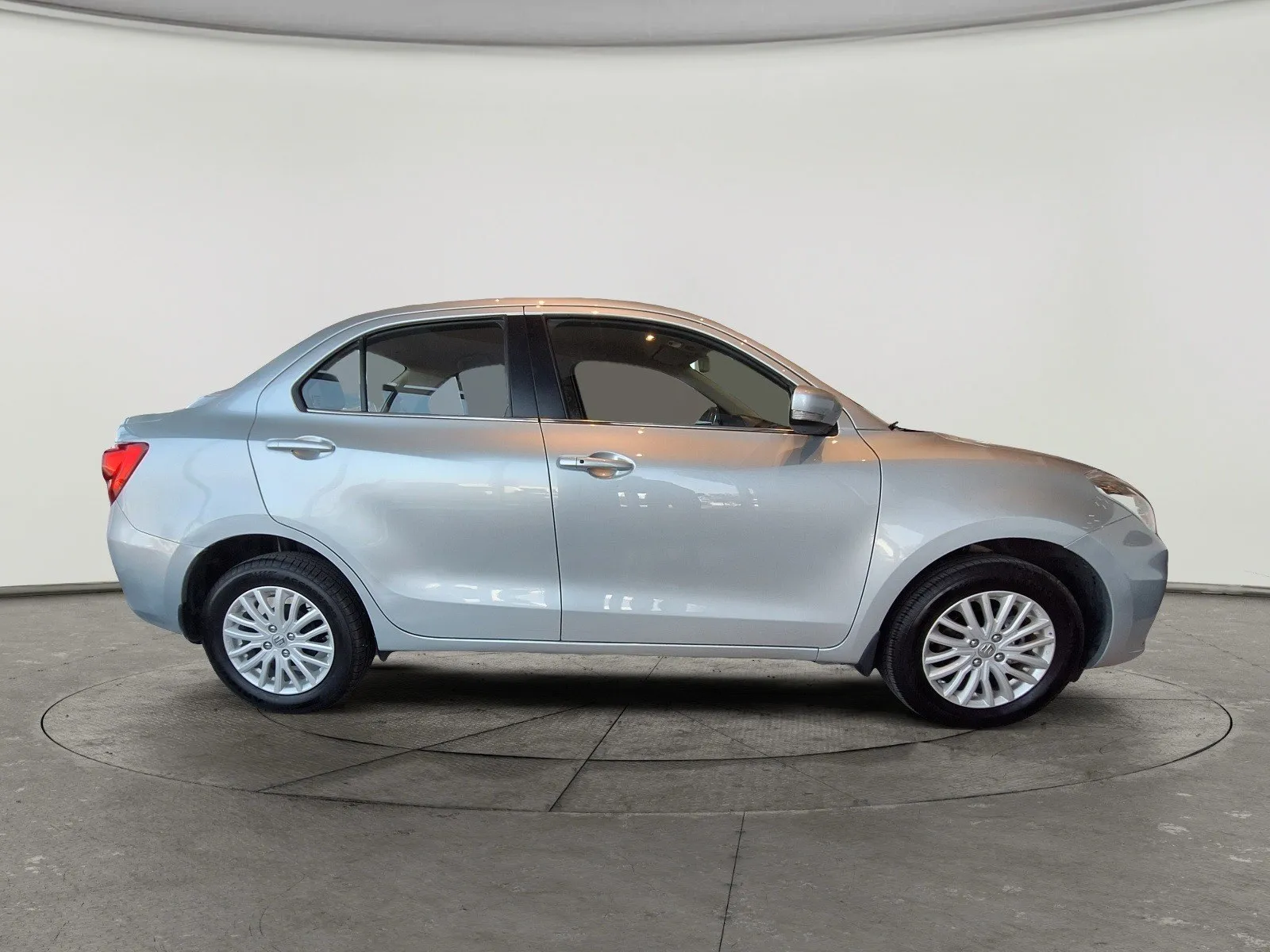 Suzuki Dzire GLX 2025