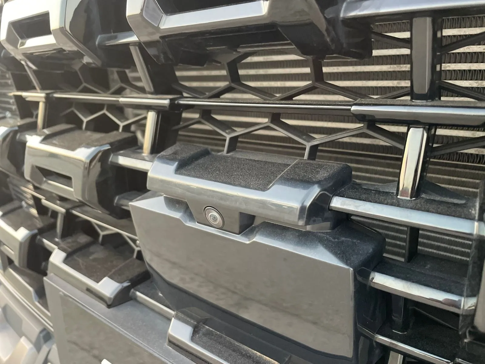 Maxus D90 Executive Luxury 2025