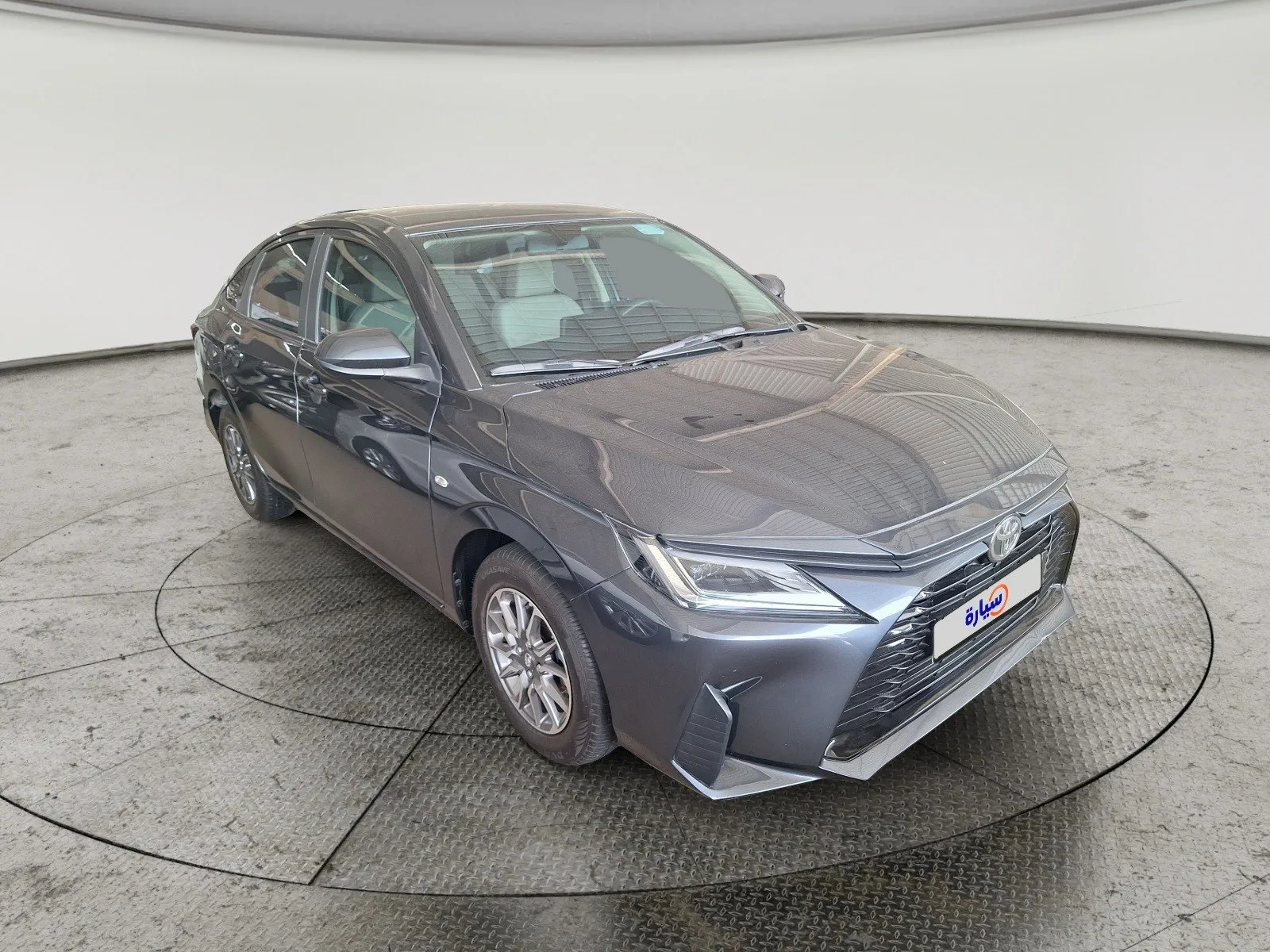 Toyota Yaris Y 2024