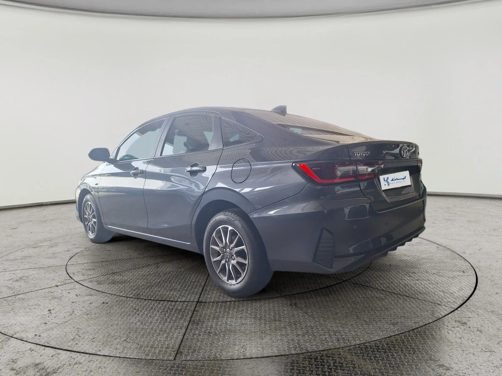Toyota Yaris Y 2024