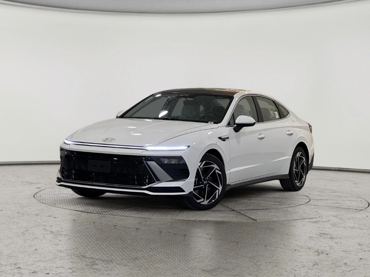 Hyundai Sonata Smart 2026