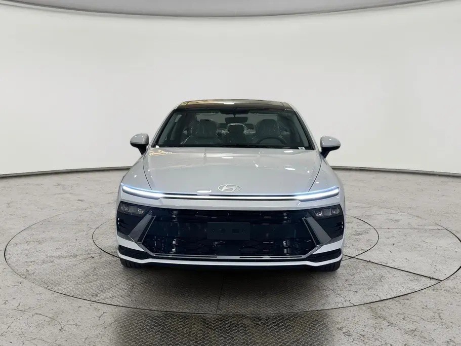 Hyundai Sonata Smart 2026