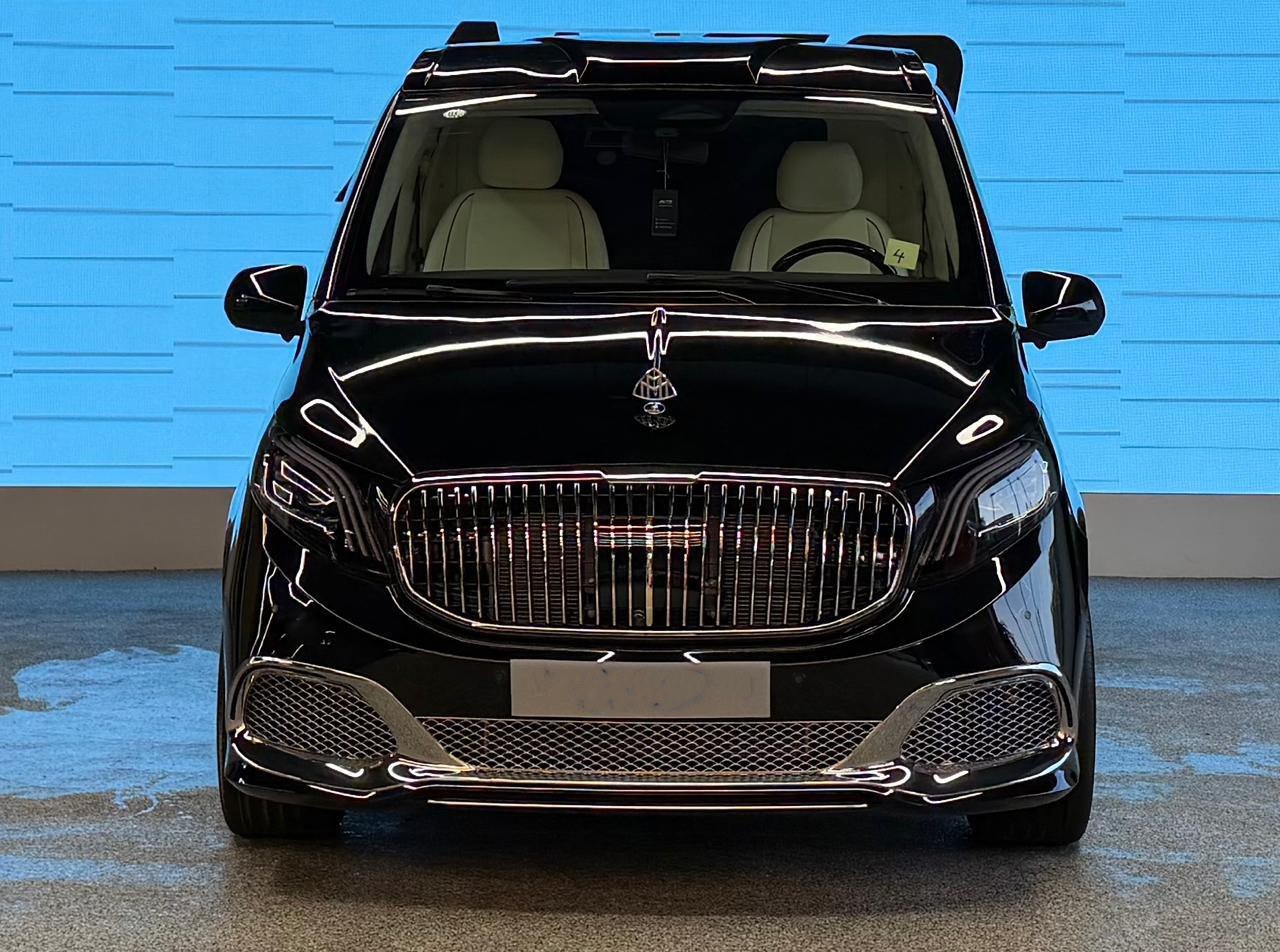Mercedes-Benz V300 2025