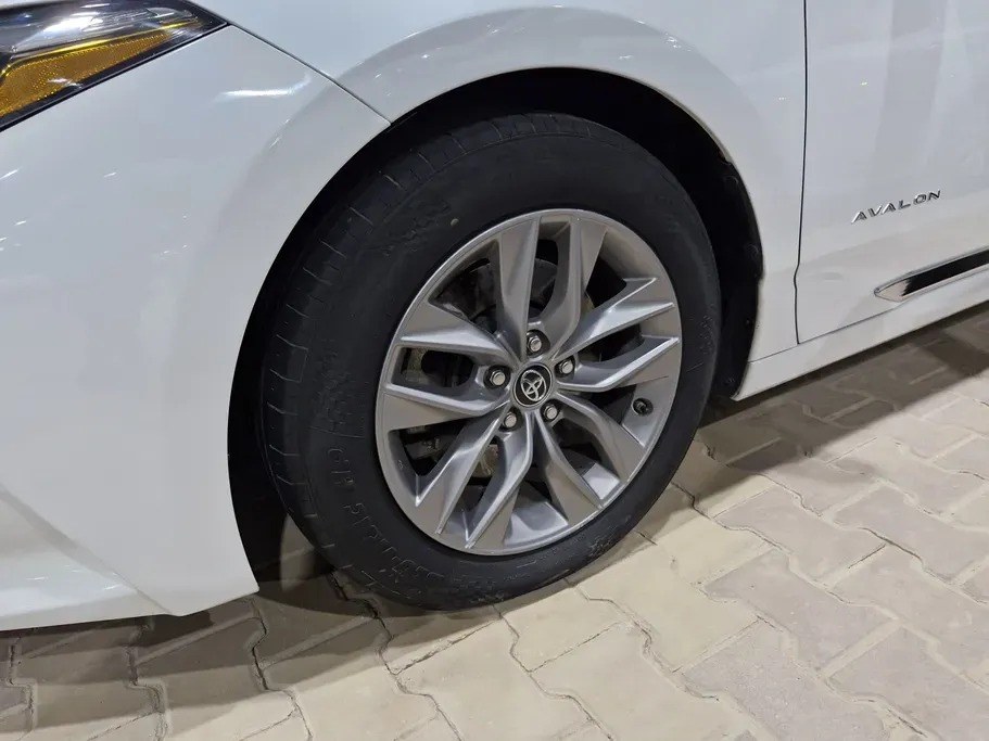 Toyota Avalon Touring 2020