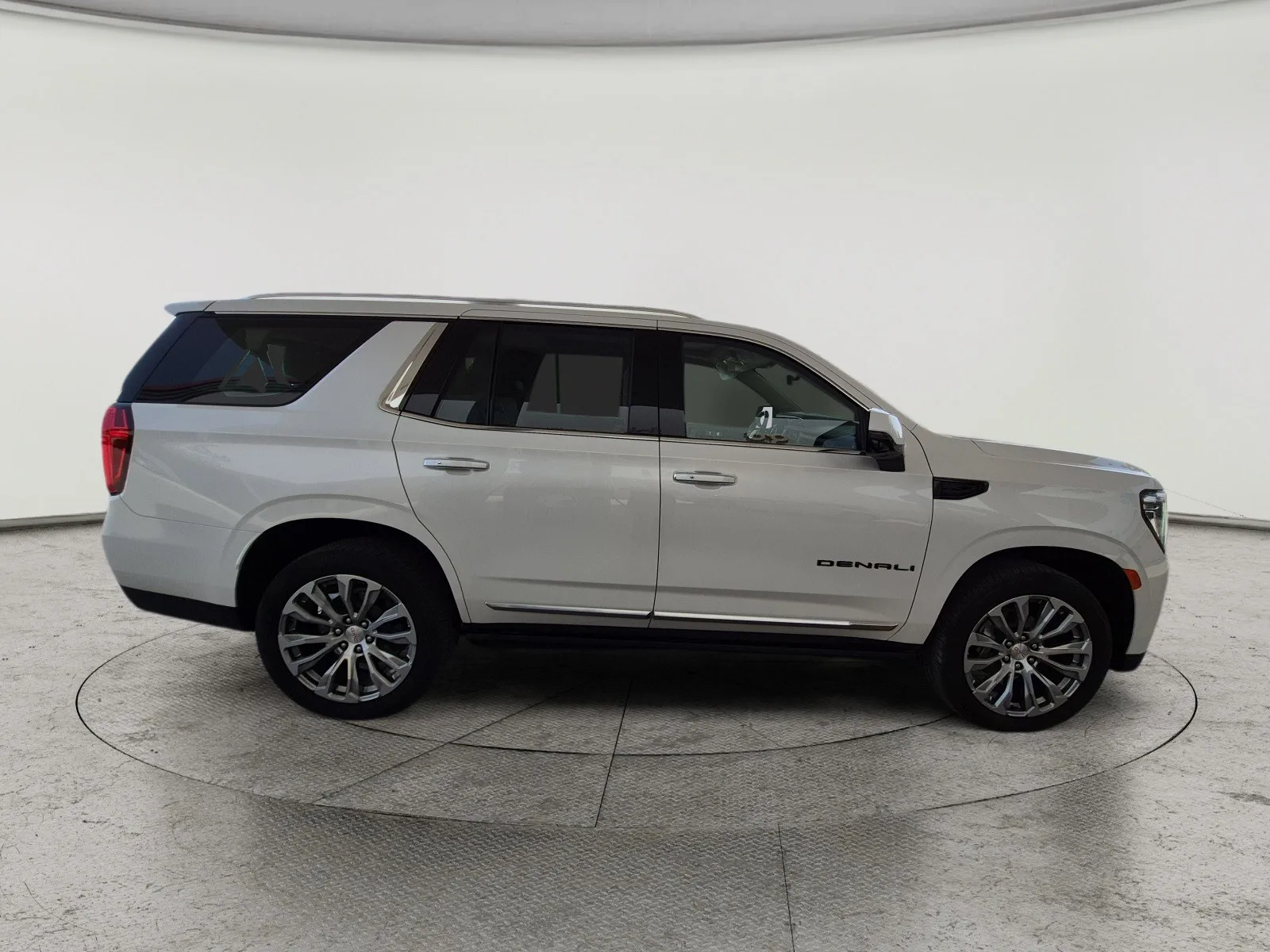 GMC Yukon Denali 2024