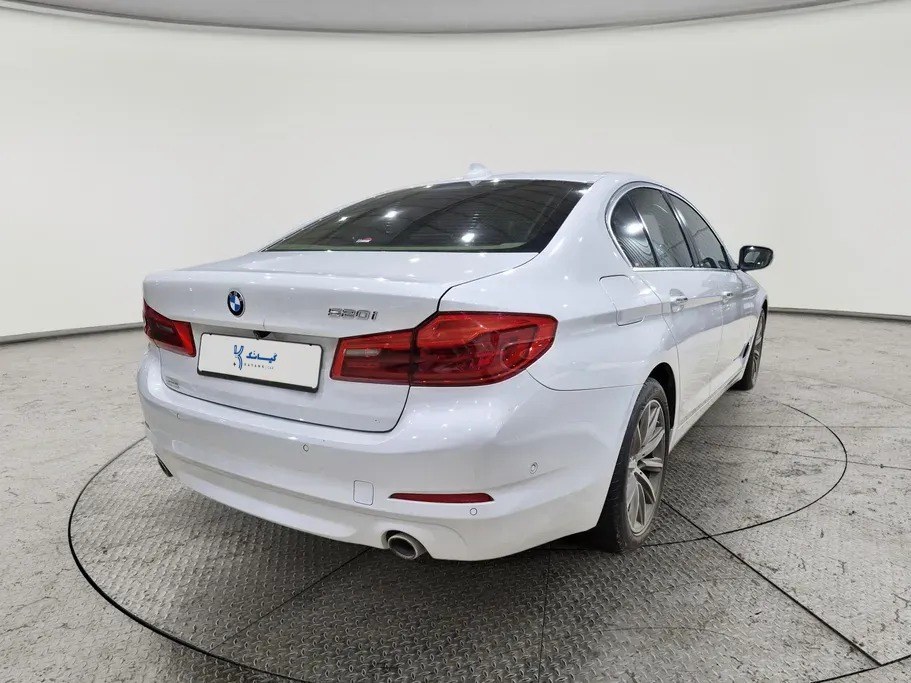 BMW 5 Series 520i 2019