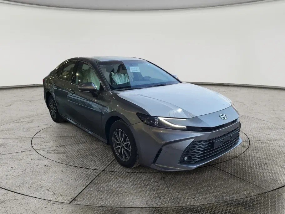 Toyota Camry E 2026