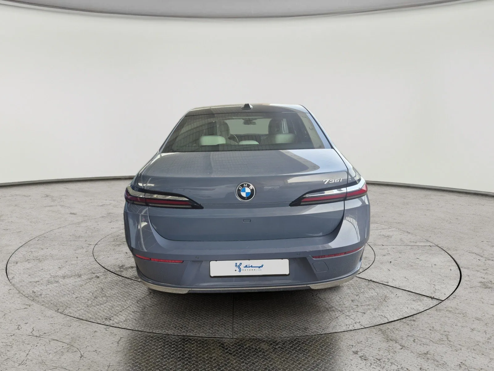 BMW 7 Series 735i 2023