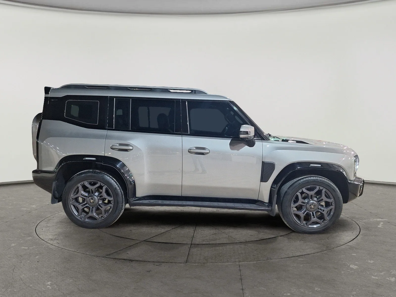 Jetour T2 Luxury 2025