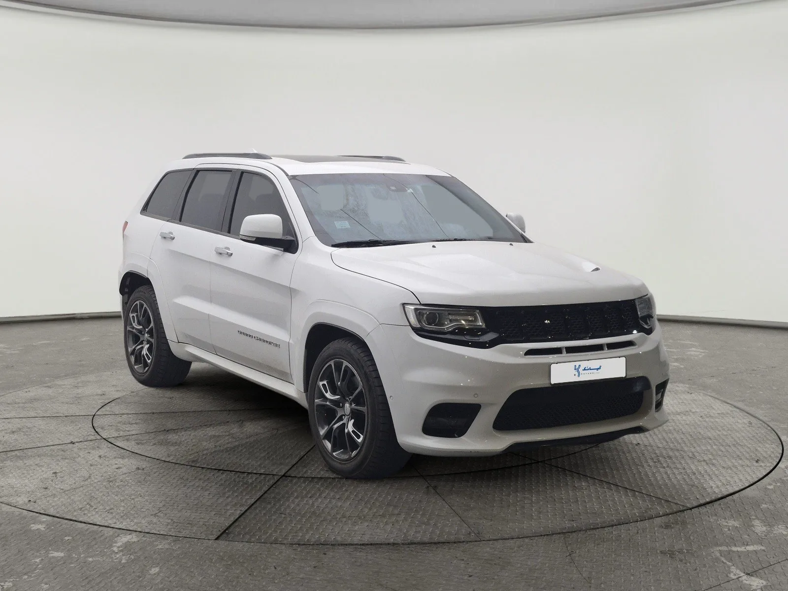 Jeep Grand Cherokee ليمتد 2016