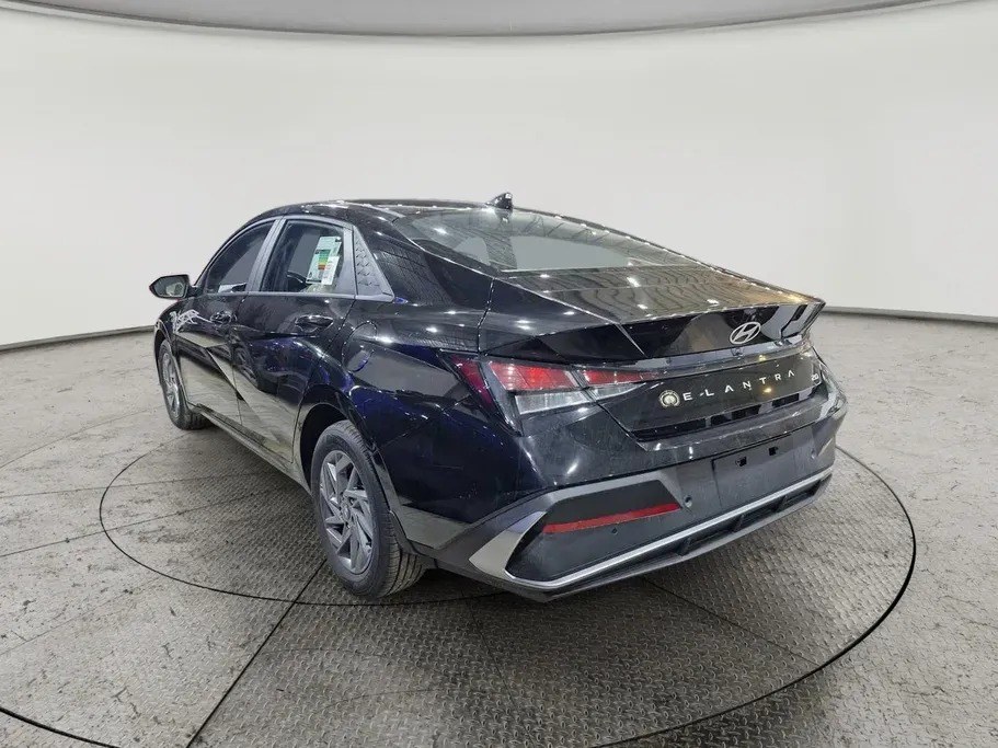Hyundai Elantra Smart Plus China 2026