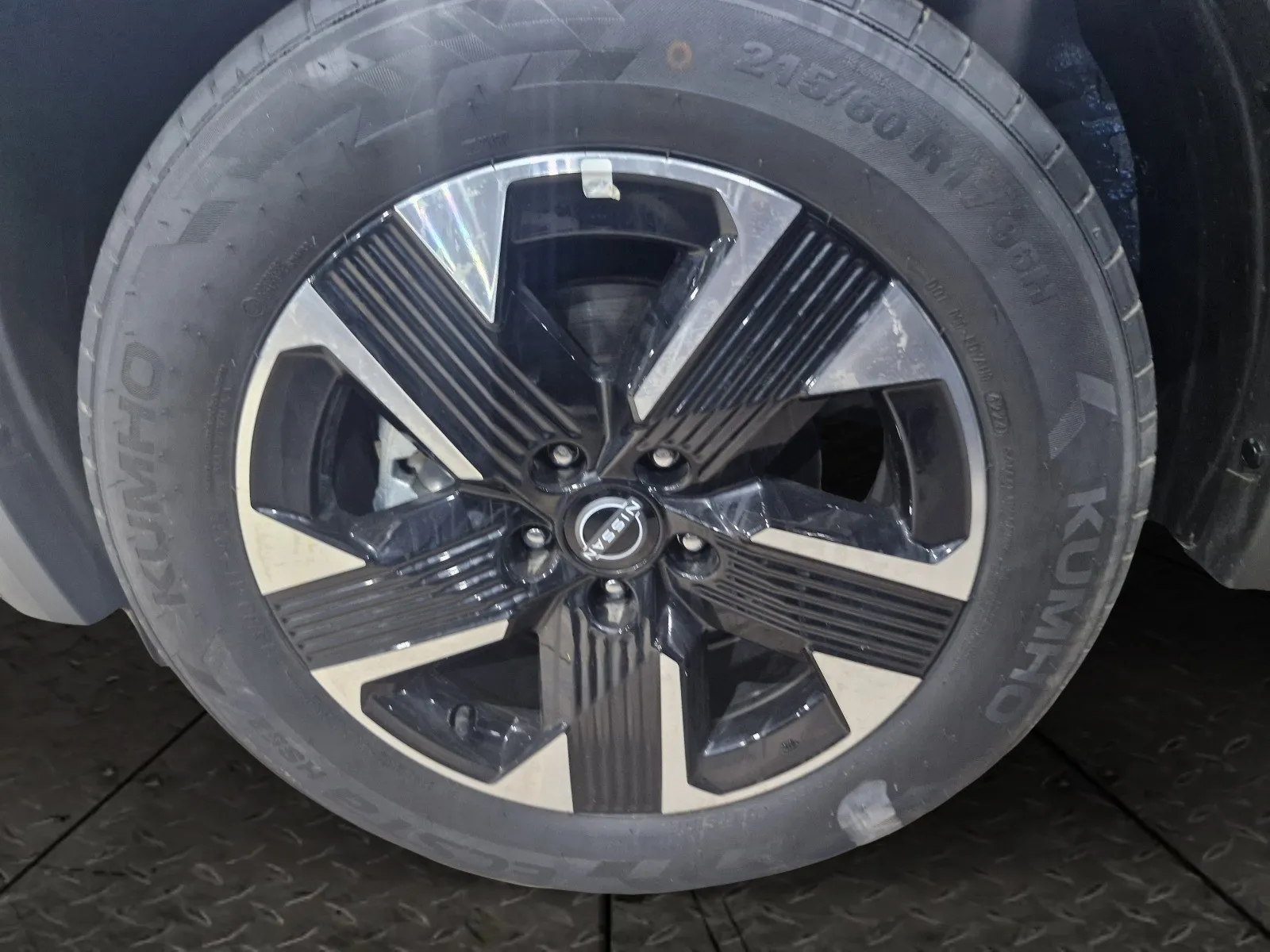 Nissan Kicks SV 2025