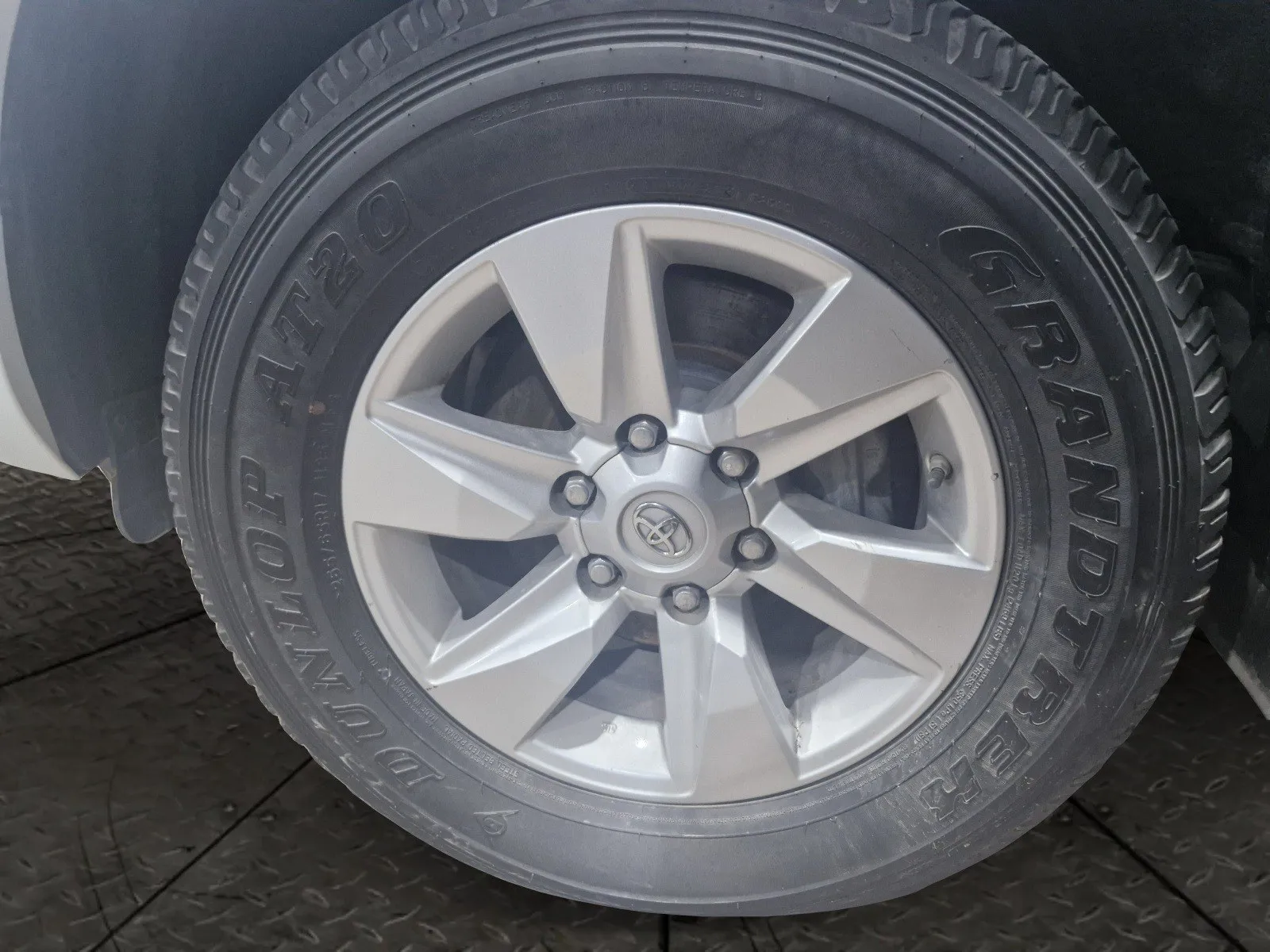 Toyota Prado TXL 2022