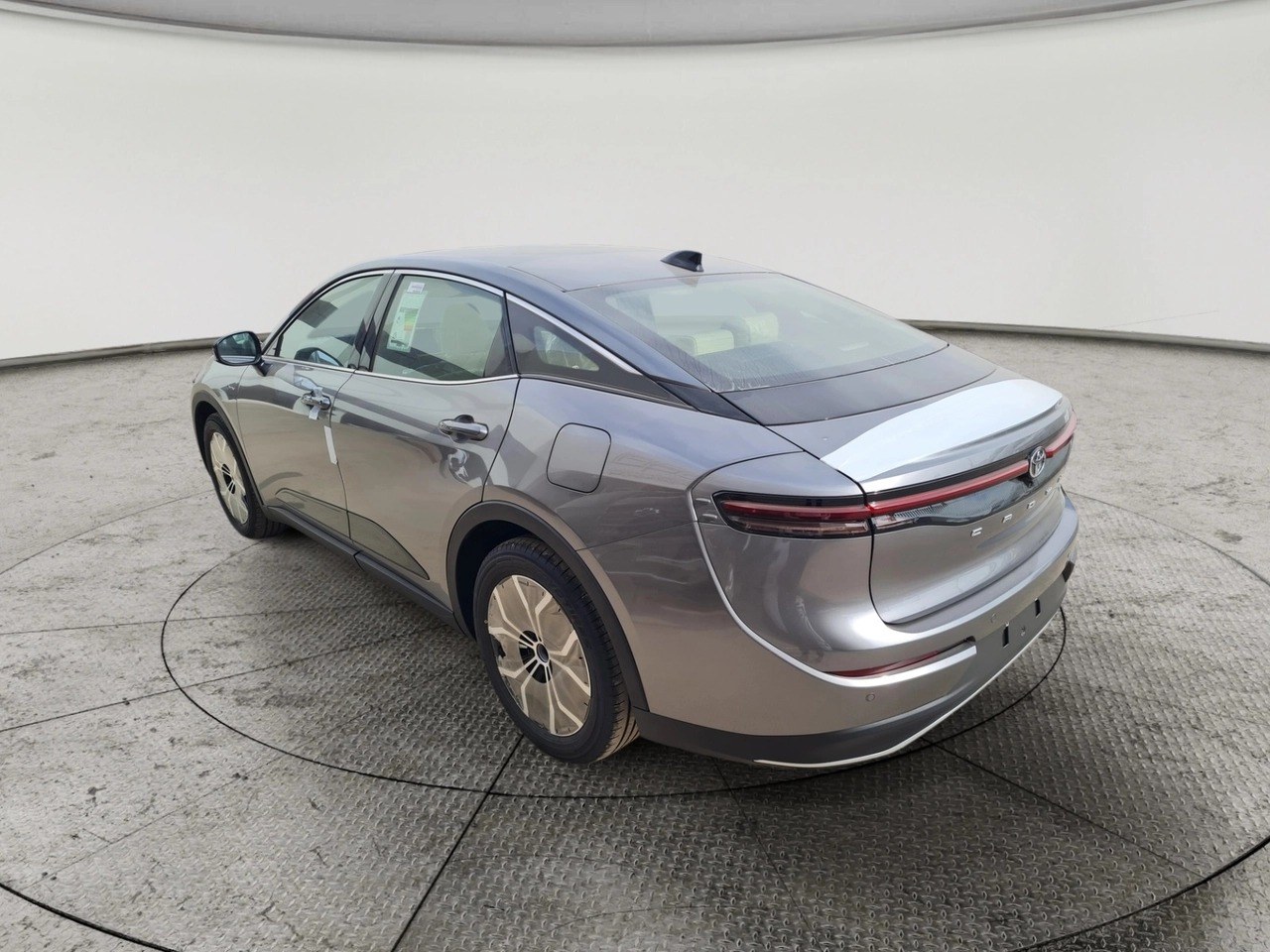 Toyota Crown Premium 2026