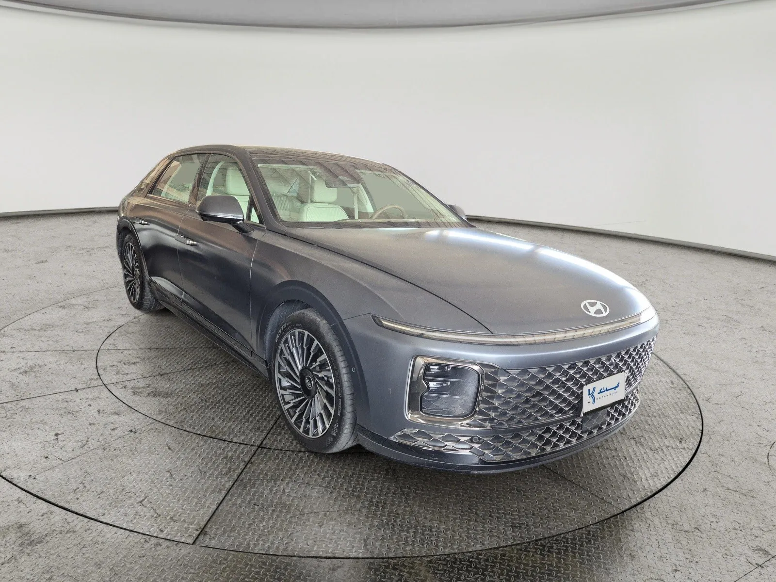 Hyundai Azera calligraphy 2025