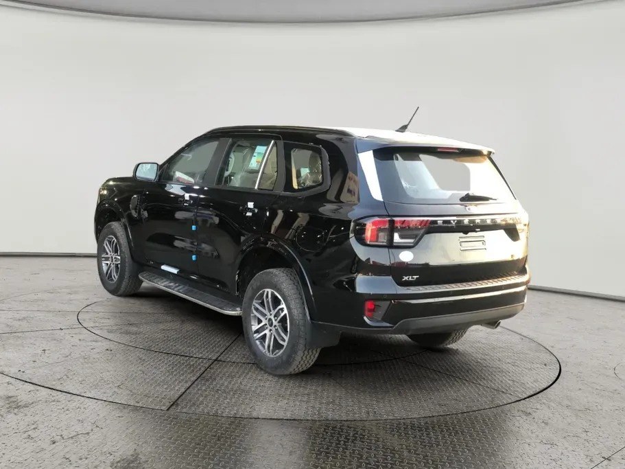 Ford Everest XLT 2025