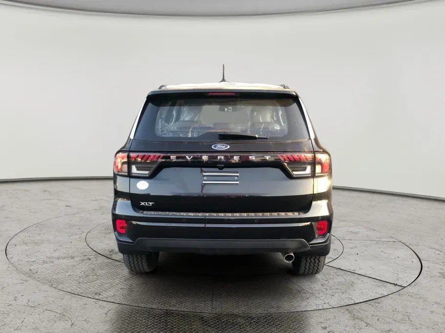 Ford Everest XLT 2025