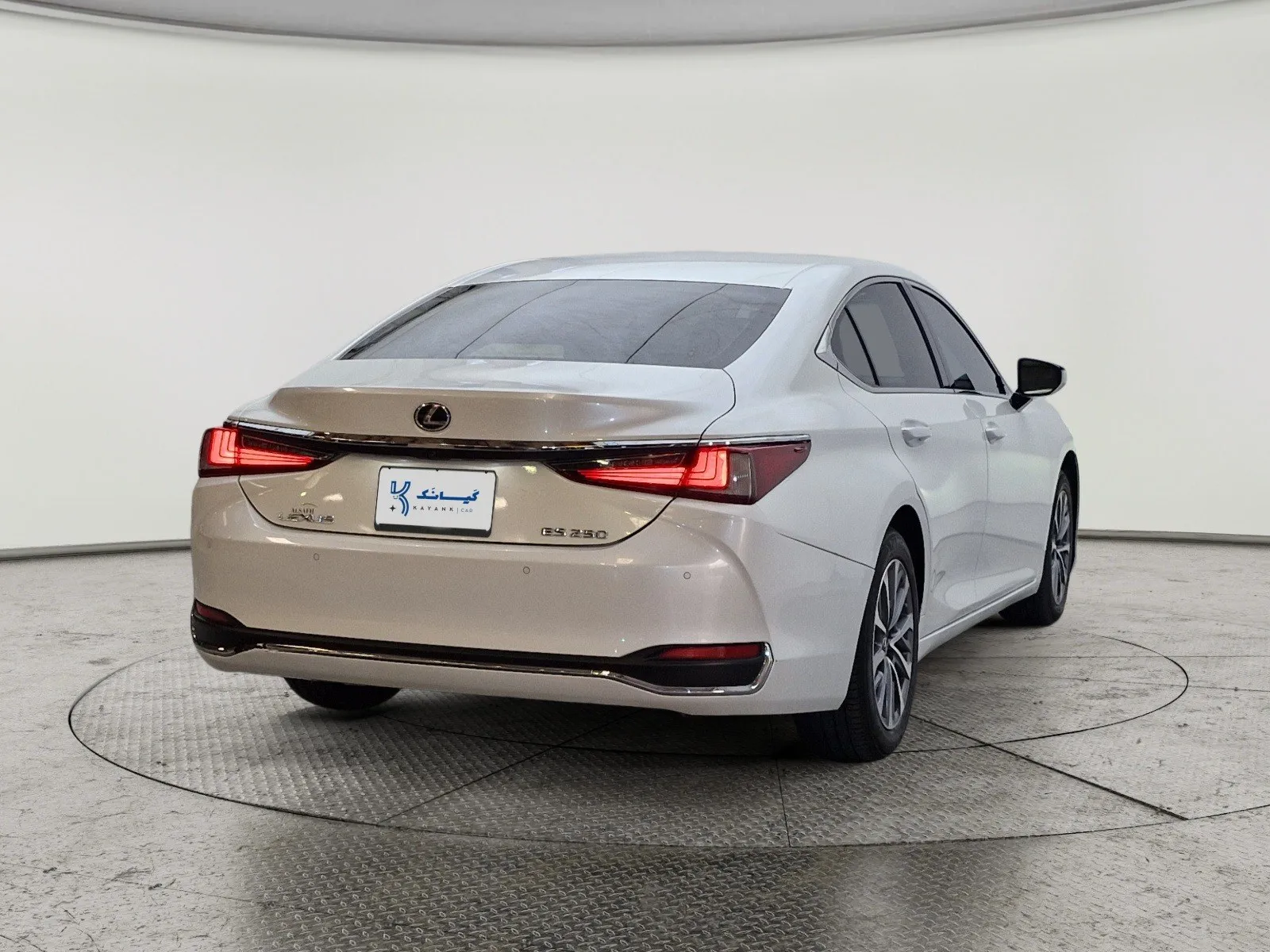 Lexus ES 250 AA Elegant 2024