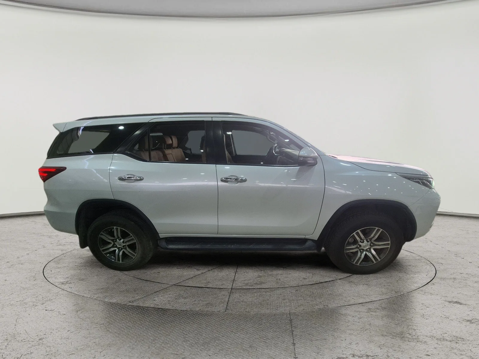 Toyota Fortuner GX 2023