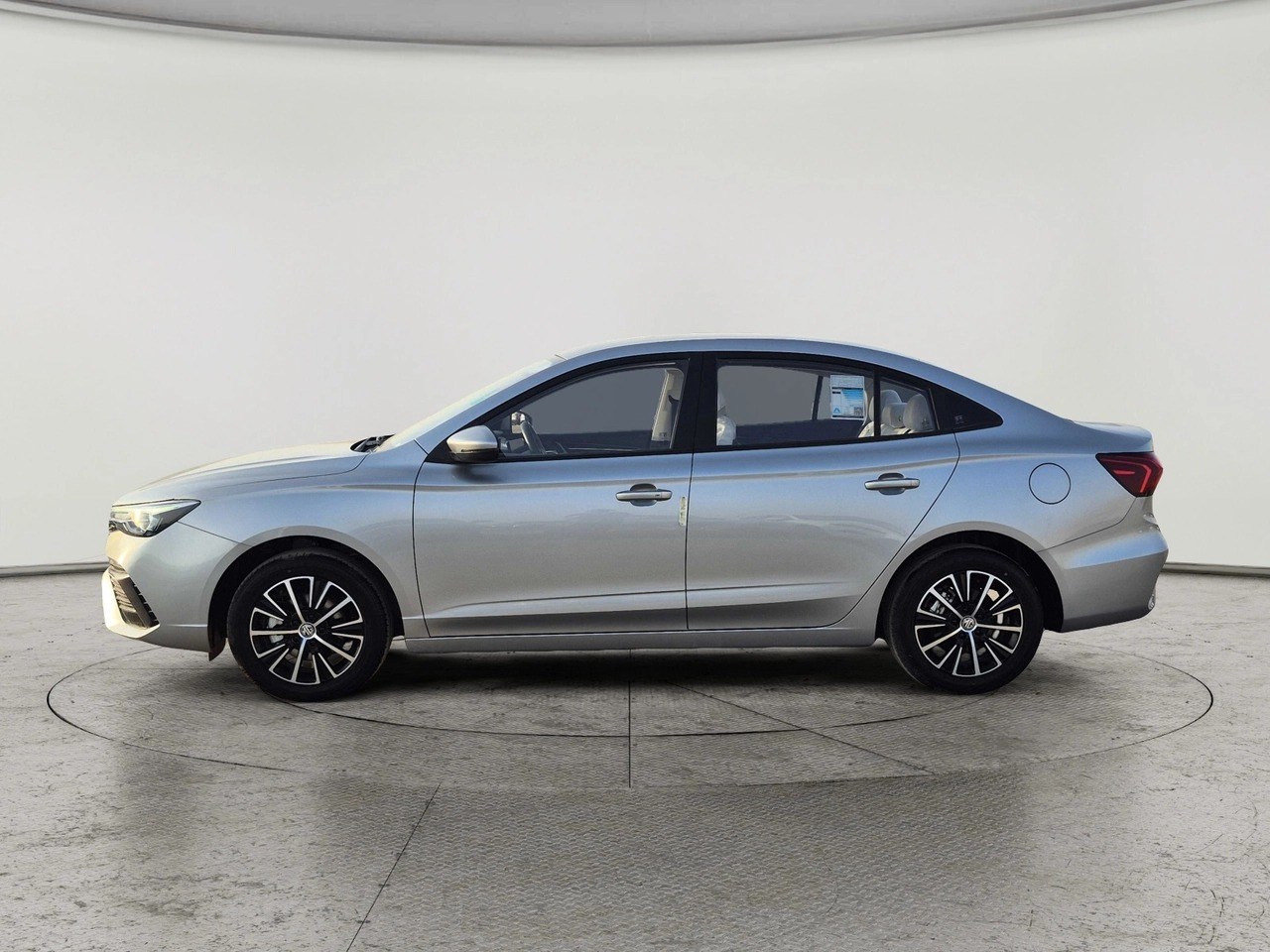 MG 5 STD New Shape 2025