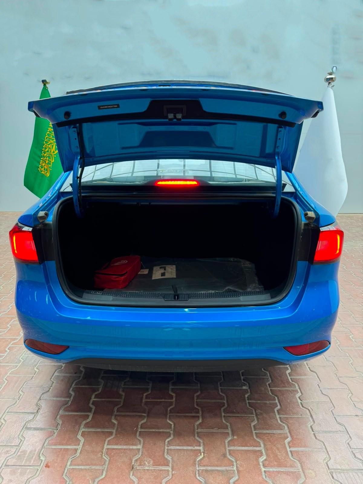 MG 5 STD 2025