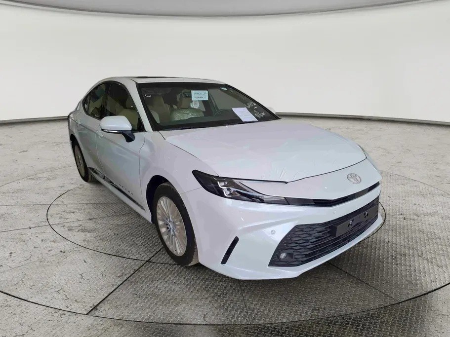 Toyota Camry LE 2026