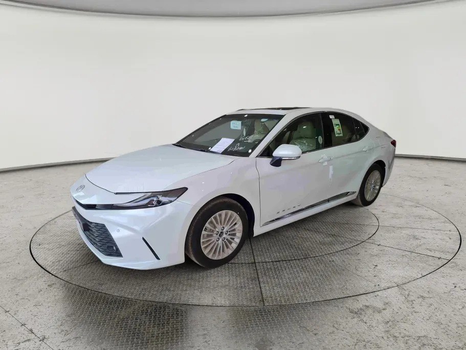 Toyota Camry LE 2026