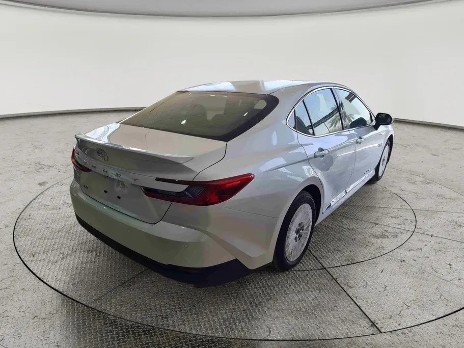 Toyota Camry LE 2026